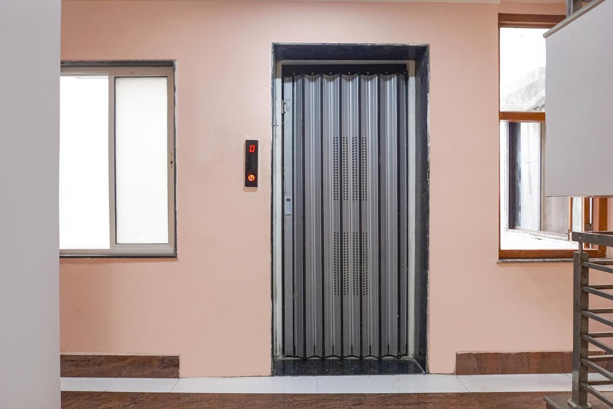 Fabhotel Rachana Residency - Nr Shivaji Nagar Metro Station Pune Exterior photo